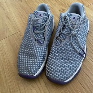 Jordan Futures size 5.5/7